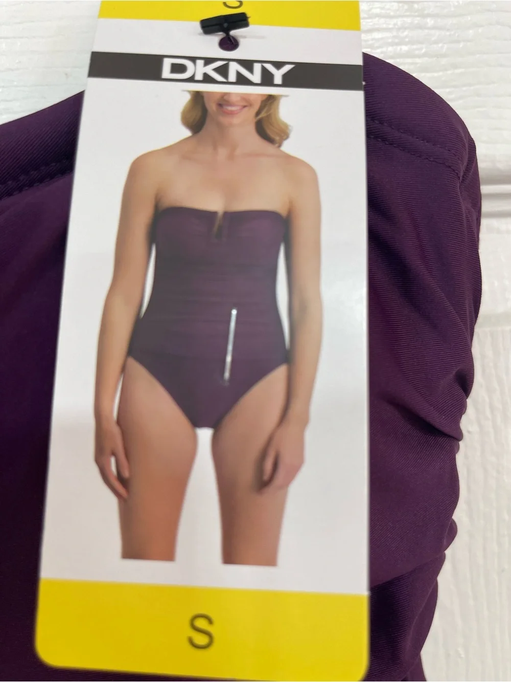 NWT DKNY women’s one piece swimsuit plum size small - Picture 14 of 16